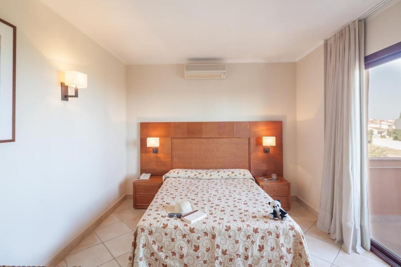 Caledonia Golf And Resort By Bossh Estepona Ngoại thất bức ảnh